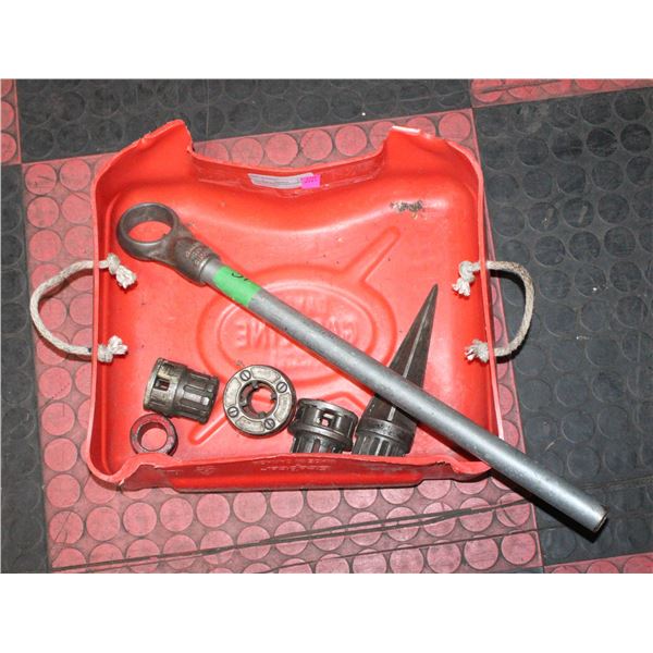 VINTAGE RIDGID 118 REAMER NO.2 - 3 DIE CUTTERS