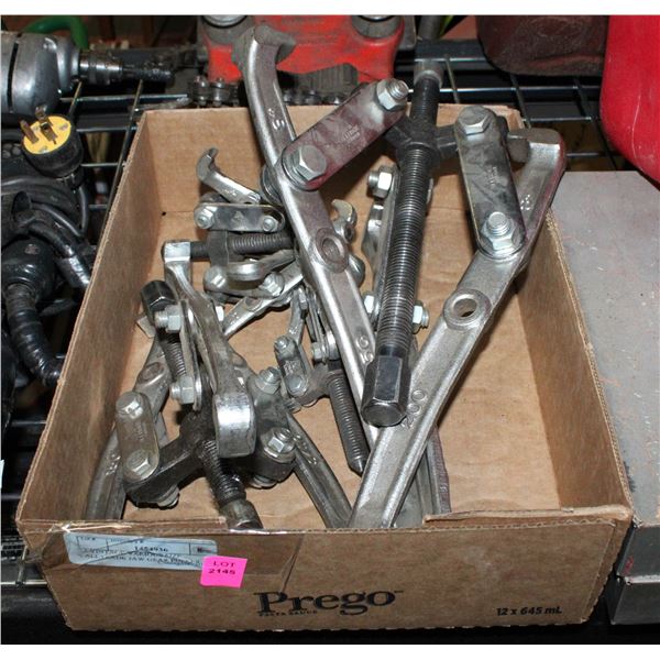 4 VINTAGE VARIOUS SIZE ALLTRADE JAW GEAR PULLER