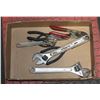 Image 1 : ESTATE LOT ASSORTED COMBINATION WRENCHS/PLIERS