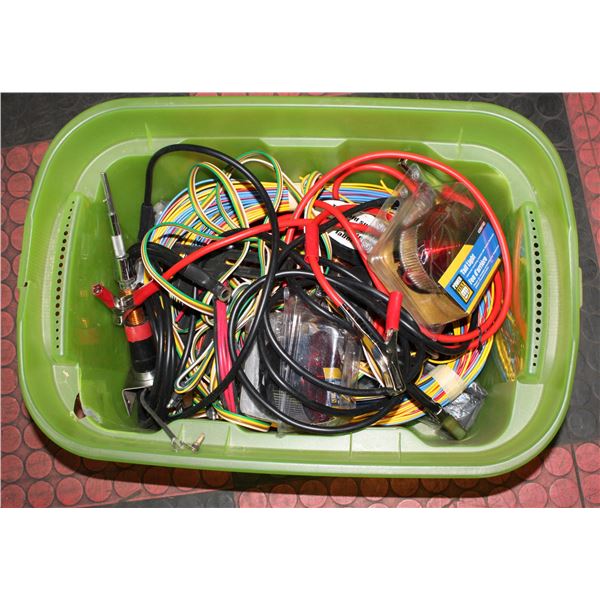 ESTATE RUBBERMAID OF WIRE AND LIGHTS