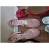Image 12 : Ladies Shoes A