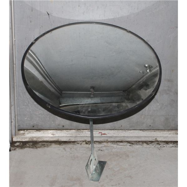 RETAIL SECURITY MIRROR