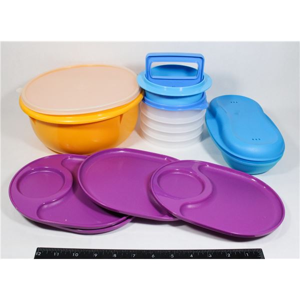 BOX OF TUPPERWARE BRAND ITEMS INCLUDING