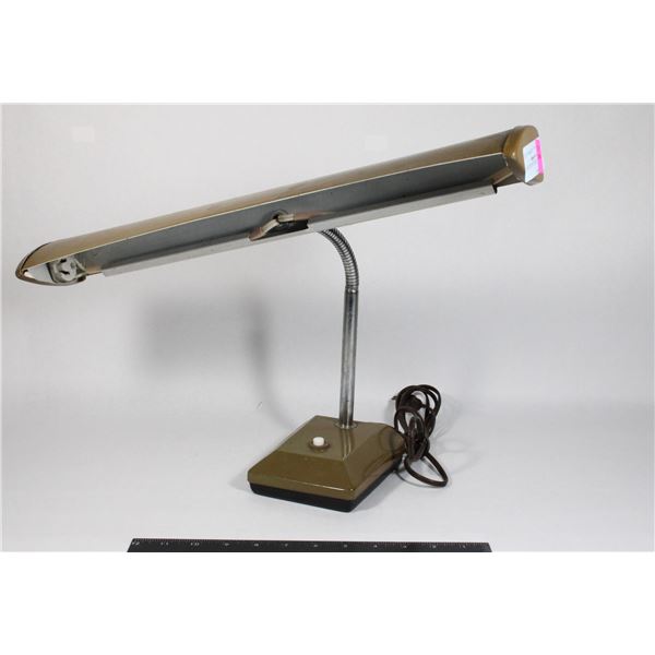 VINTAGE DESK LAMP
