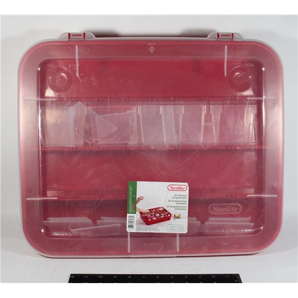 STERELITE CONTAINER WITH 32 INDIVIDUAL COMPARTMENTS