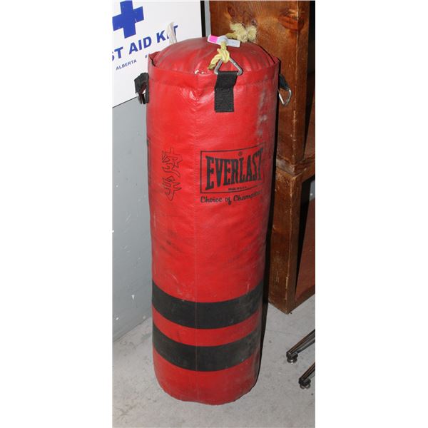 LARGE EVERLAST BOXING PUNCHING BAG