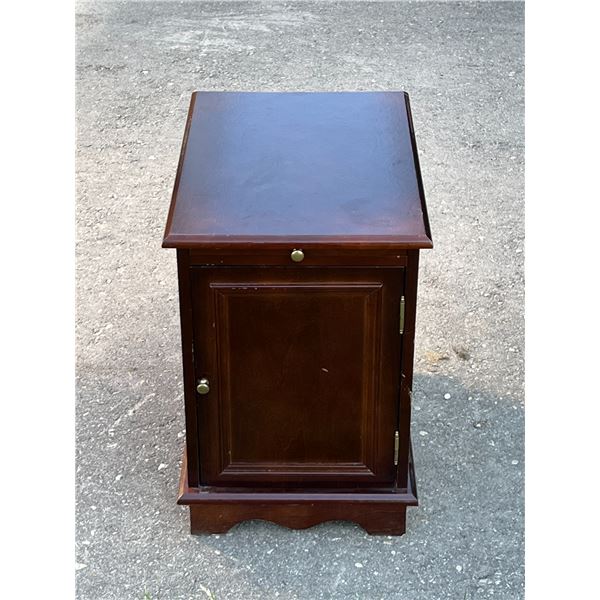 Side Table With Pull-Out Tray and Bottom Storage - Approx: 19.75 x 13.75 & 20"T