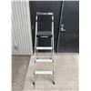 Image 2 : Cosco Fold-Up Step Ladder