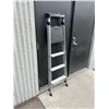 Image 3 : Cosco Fold-Up Step Ladder