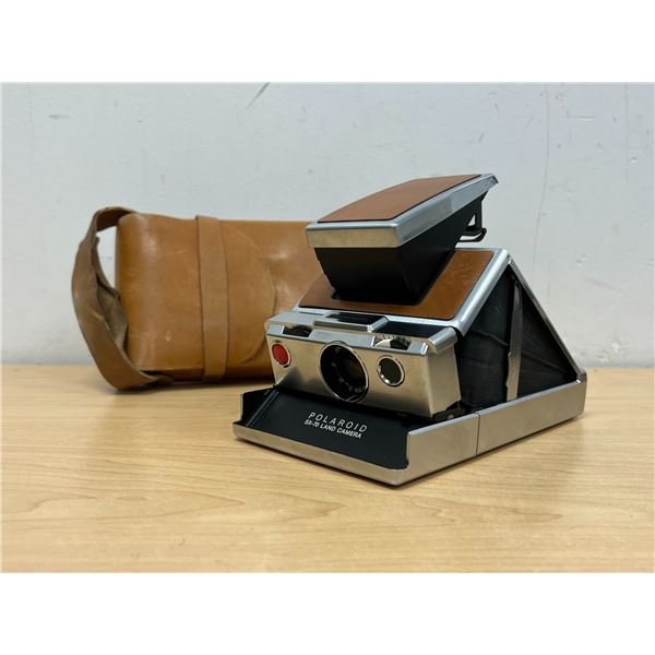 Polaroid SX70 Land Camera & Leather Holder - not tested