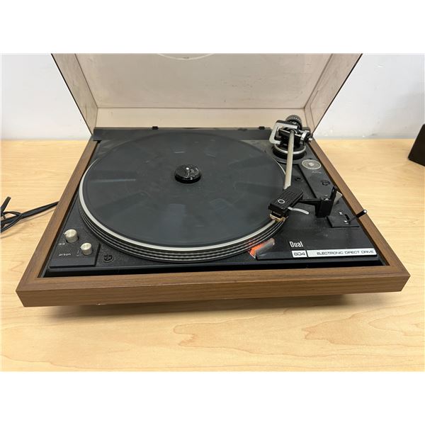 Dual 604 Electronic Direct Drive Turntable Record Player