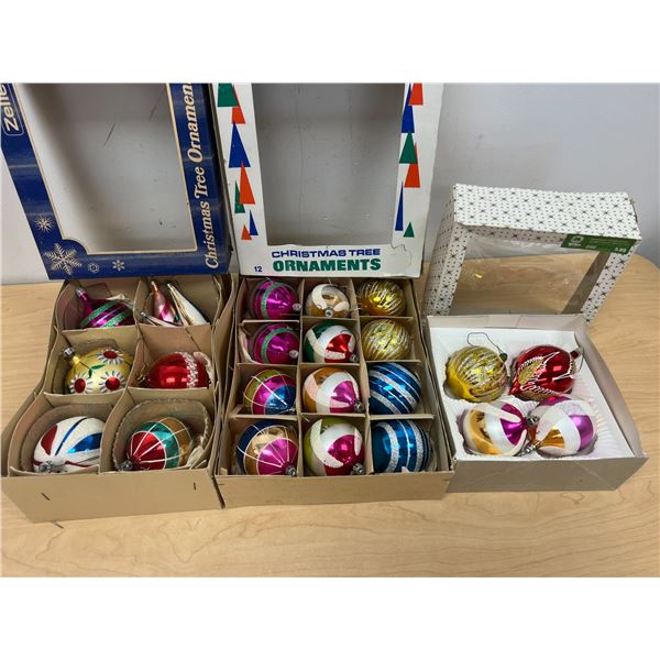 Vintage Christmas Balls / Ornaments - Lot, see all photos for details