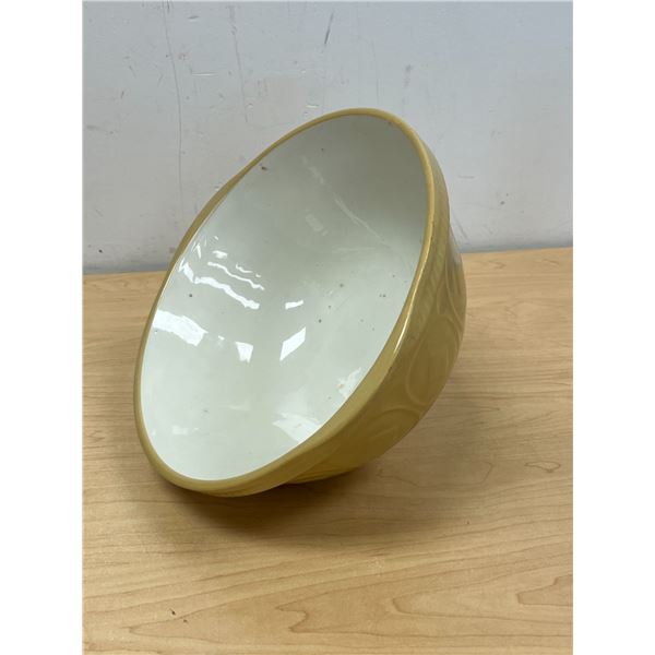 T.G Green England "Gripstand" Mixing Bowl 11"