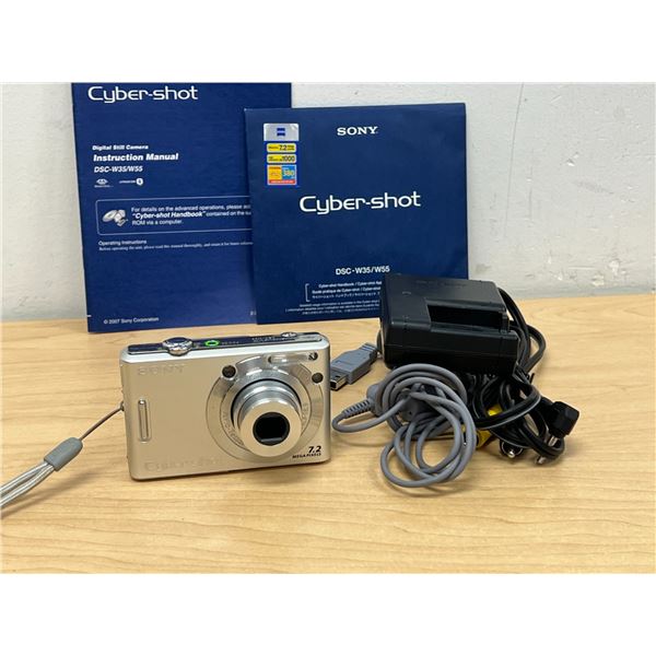 Sony Cyber-Shot DSC-W35 Digital Camera & accessories 7.2 megapixel