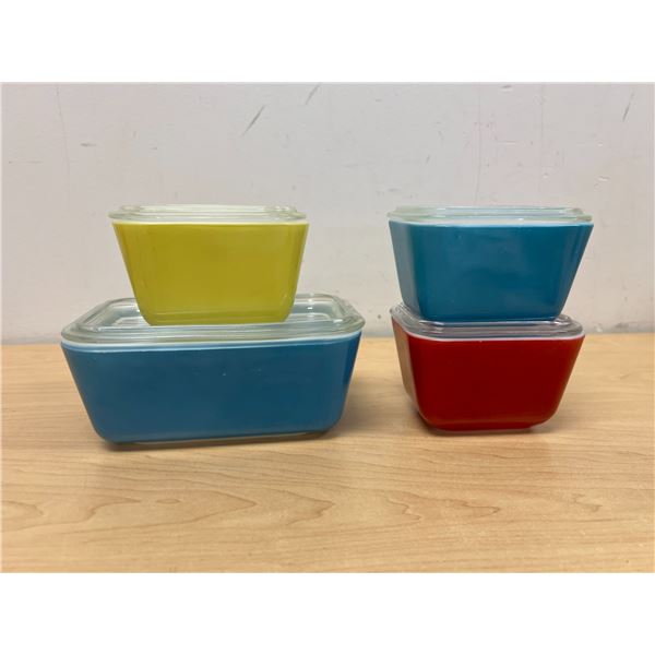 Lot of 4 Pyrex Fridge Dishes with Lids