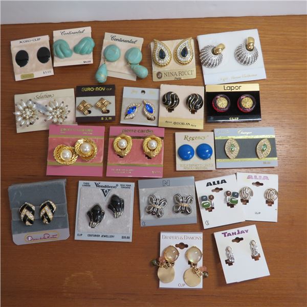 21 pairs of Vintage clip on earrings in original packaging - see description and photos