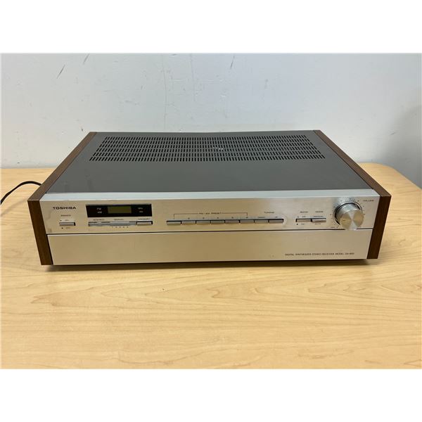 Toshiba Digital Synthesizer Stereo Receiver SA-850 - see all photos, not tested