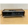 Image 1 : Sanyo FM/AM Flip Clock Electric Radio 10FA-T40W - see all photos, not tested.