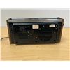 Image 8 : Sanyo FM/AM Flip Clock Electric Radio 10FA-T40W - see all photos, not tested.