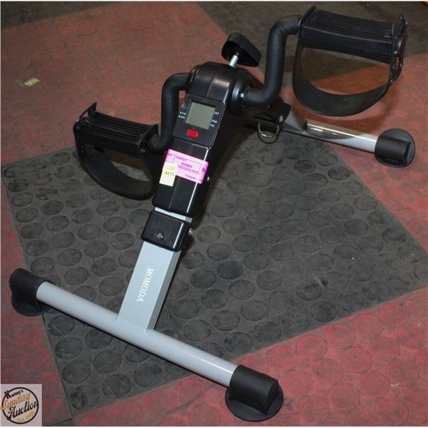 ASSEMBLED MOMODA PEDAL STAND