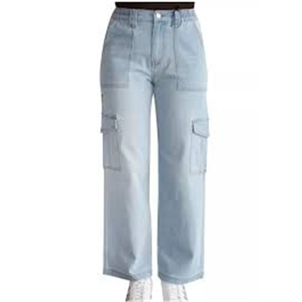 NEW ALMOST FAMOUS SMALL WOMENS JEANS