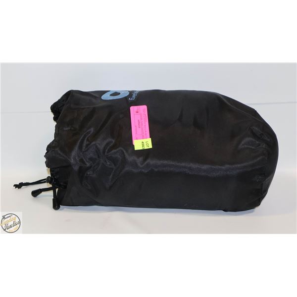 EVERLASTING NECK TRAVEL PILLOW WITH BLACKOUT GLASS