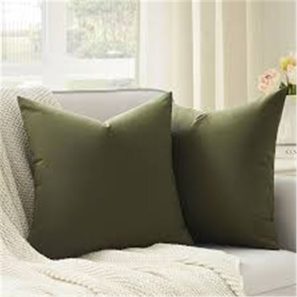 NEW WITH BOX TOPFINEL OLIVE GREEN THROW PILLOW COV