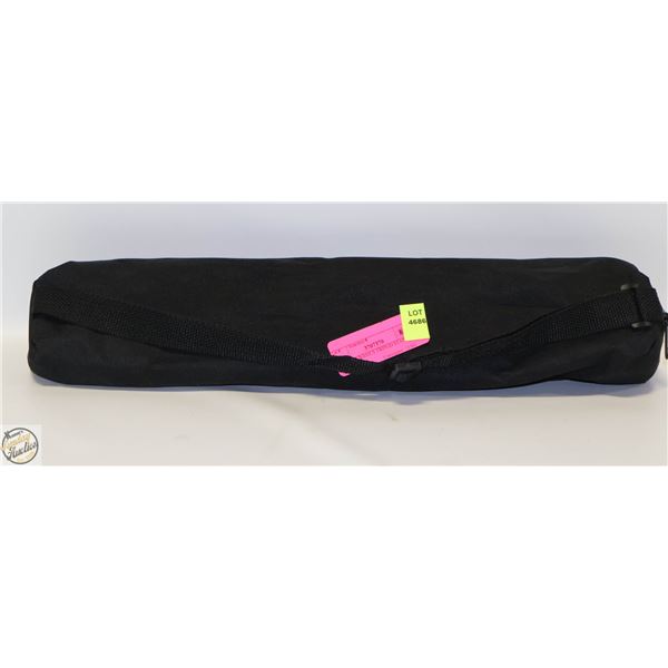 AMAZON BASICS TRIPOD STAND