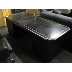 Aprox. 10 Scali Durante Inlayed Executive Desks