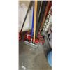 Image 2 : SPLITTING MAUL, BOW SAW, RAKE AND WINDOW BRUSHES ETC