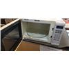 Image 2 : PANASONIC 1200 W MICROWAVE INVERTER