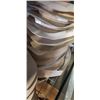 Image 2 : COLLECTION OF 25 YARD ROLLS OF 1/2 TO 2 INCH VELCRO