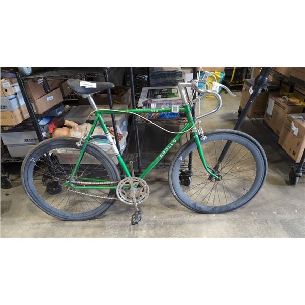 VINTAGE APOLLO ROAD BIKE