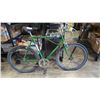 Image 1 : VINTAGE APOLLO ROAD BIKE