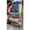 Image 2 : PALLET OF CLOTHING MOSTLY NEW