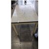 Image 4 : ARBORITE DINING TABLE