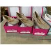Image 2 : 5 NEW PAIRS OF ASSORTED SIZE YOUTH SHOES