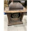 Image 2 : WORKING SETH THOMAS CLOCK WITH KEY AND OTHER WORKING CLOCK NEEDS FACE AND CABINET