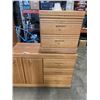 Image 2 : PALLISER OAK DRESSER AND 2 NIGHT STANDS