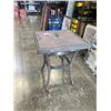 Image 1 : BOWL TABLE