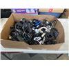 Image 1 : BOX OF VARIOUS POWER AND ELECTRICAL CORDS