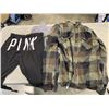 Image 2 : BAG OF SIX PIECES OF CLOTHING CALVIN KLEIN SWEATSHIRT TWO VANS BUTTON FLANNEL SHIRT PINK SWEATPANTS 