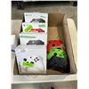 Image 2 : 10 XBOX CONTROLLERS, STORE RETURNS/DEFECTIVE