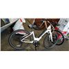 Image 1 : AVENTON PACE 350 V2 350W STEP THROUGH ELECTRIC CITY BIKE, MEDIUM FRAME - TESTED WORKING, RETAIL $189