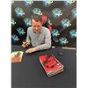 Image 2 : ELIJAH WOOD SIGNED 8X10 PHOTO WWOC COA