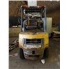 Image 2 : CAT Caterpillar GP25 LPG Forklift Meter reads 6222 Hours (does not run, needs repair)
