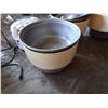 Image 2 : Qty 4 Rice Cookers (missing some inserts & lids)