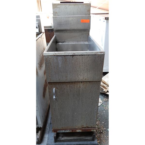Commercial Deep Fryer (Baskets not included) 15" x 30" x 42"H