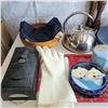 Image 2 : Box Various Estate Items - Glo Hill +++