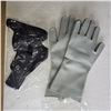 Image 2 : Dog Washing Gloves +
